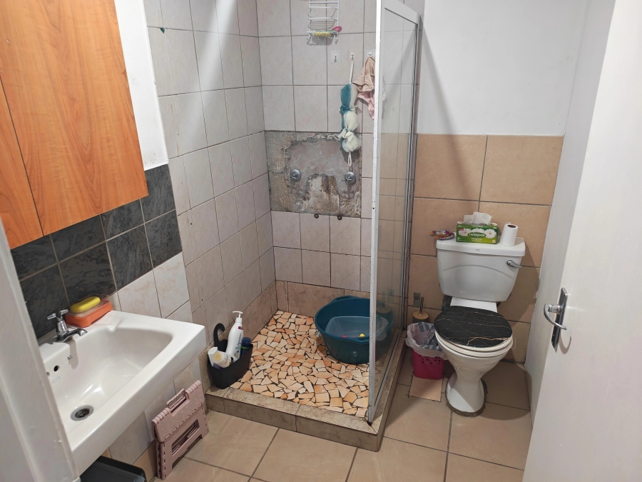 4 Bedroom Property for Sale in Gustrouw Western Cape
